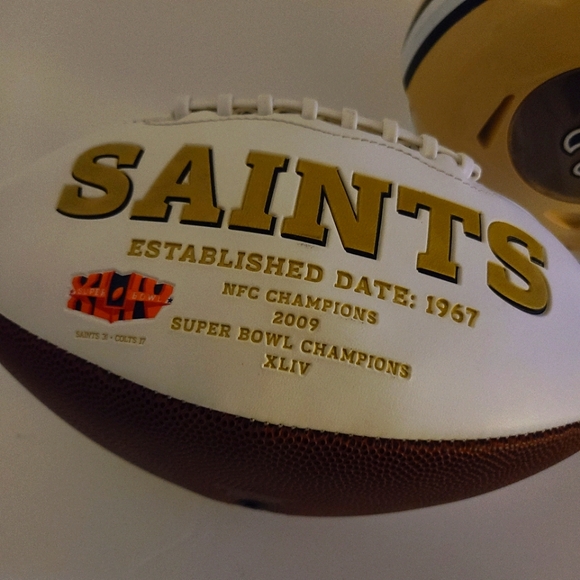 New Orleans Saints limited superBowl Football & piggy Bank collector items - Picture 6 of 9